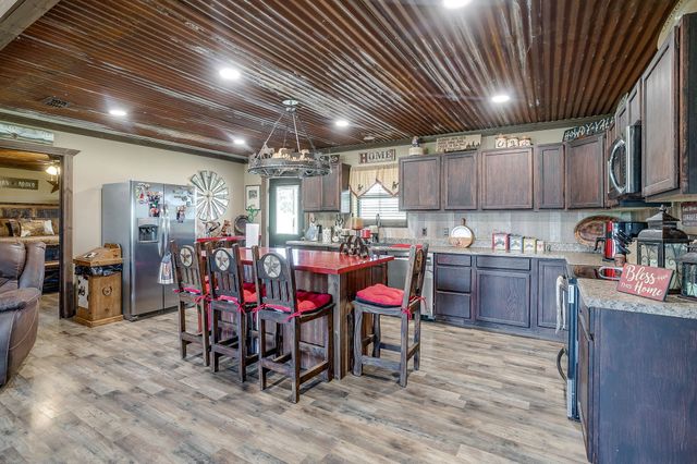 6550 Harkins Court, Tolar, TX 76476