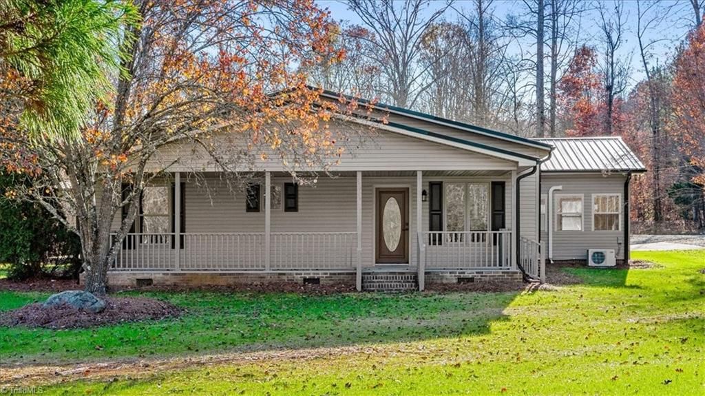 301 Crouse Mountain Lane, Lexington, NC 27292