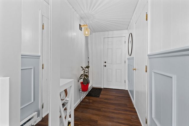 4 Crestwood Rd, Paxton, MA 01612