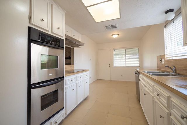 7310 Westbranch Drive, Houston, TX 77072