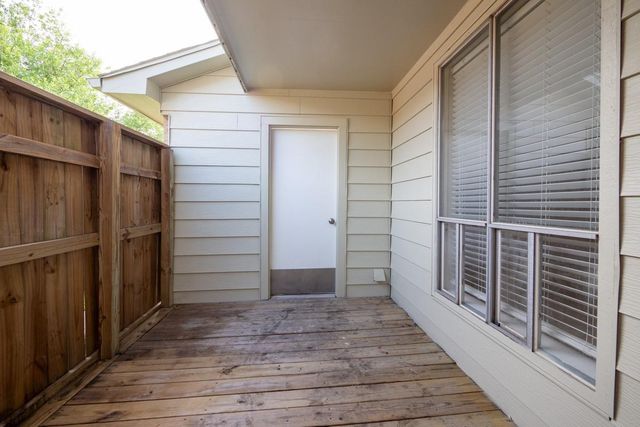 7310 Westbranch Drive, Houston, TX 77072