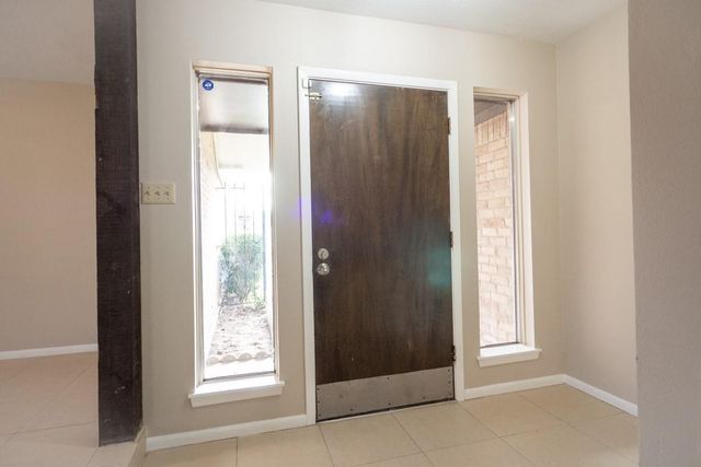 7310 Westbranch Drive, Houston, TX 77072