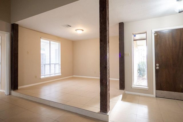 7310 Westbranch Drive, Houston, TX 77072