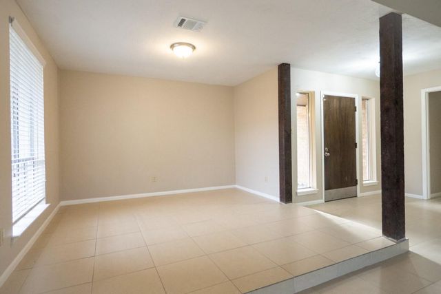 7310 Westbranch Drive, Houston, TX 77072