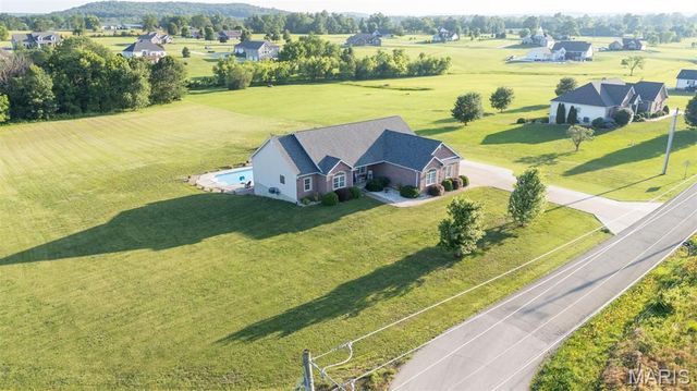 5230 Westmeyer Road, Farmington, MO 63640