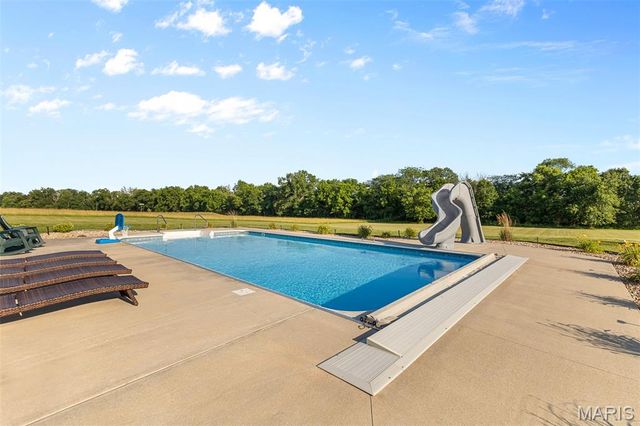 5230 Westmeyer Road, Farmington, MO 63640