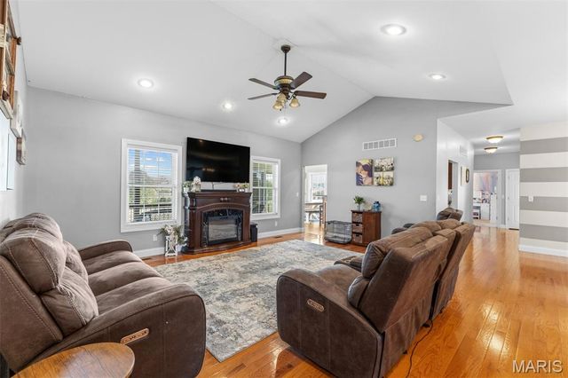 5230 Westmeyer Road, Farmington, MO 63640