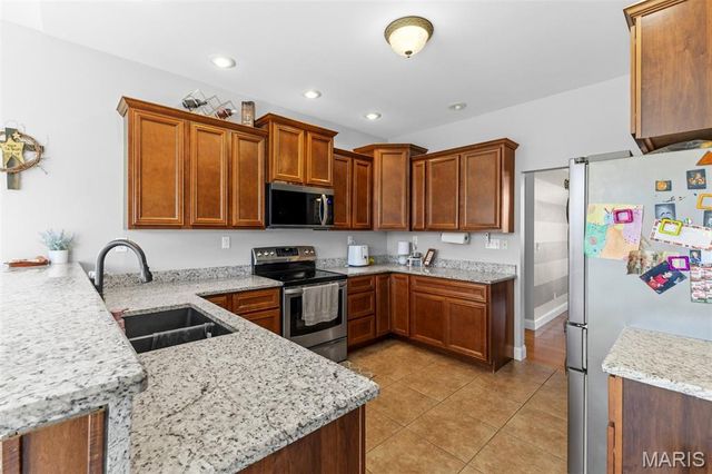 5230 Westmeyer Road, Farmington, MO 63640
