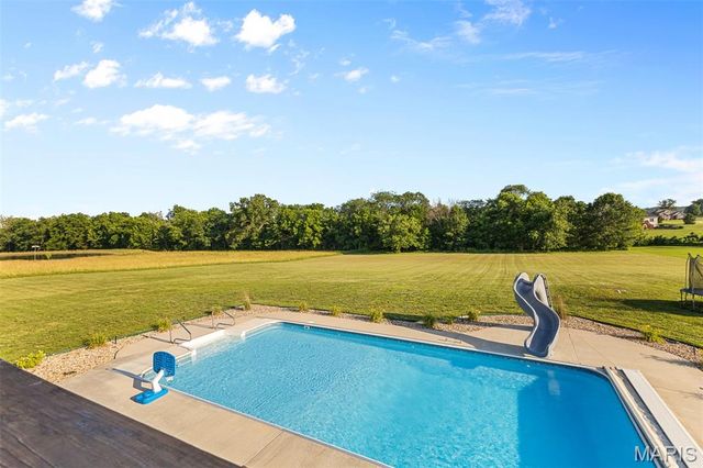 5230 Westmeyer Road, Farmington, MO 63640