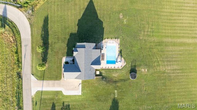 5230 Westmeyer Road, Farmington, MO 63640