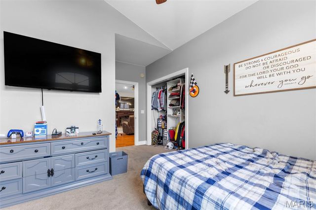 5230 Westmeyer Road, Farmington, MO 63640