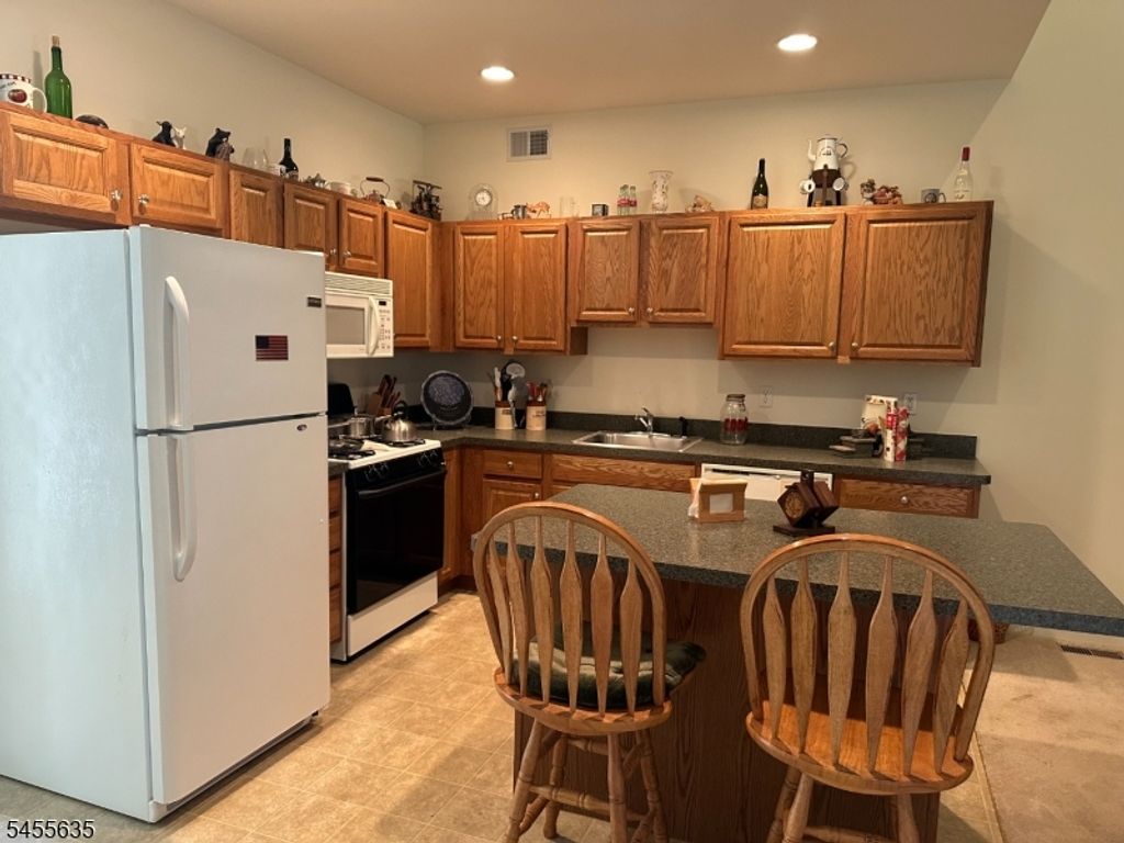 17 Spring Hollow Rd, Wantage Twp., NJ 07461 — photo 3