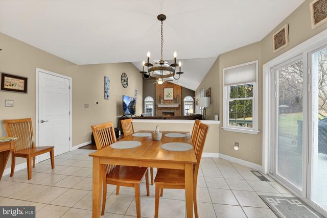 110 PENNSYLVANIA AVE, Sinking Spring, PA 19608