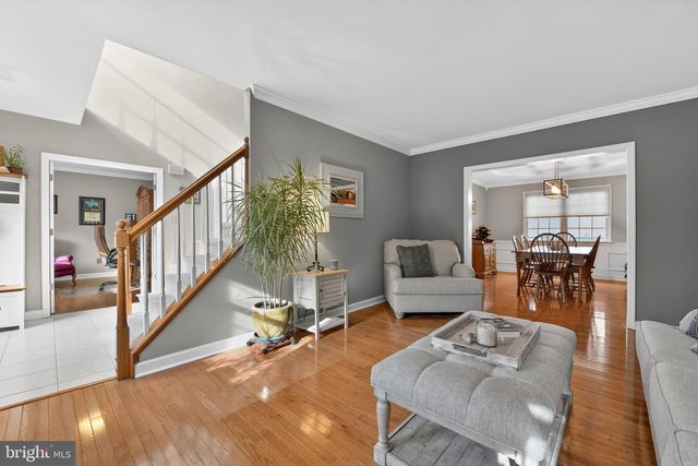 110 PENNSYLVANIA AVE, Sinking Spring, PA 19608