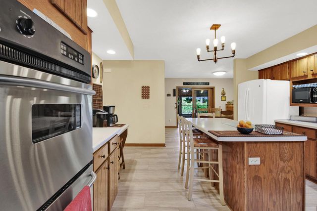 6050 Mill STREET, Burlington, WI 53105