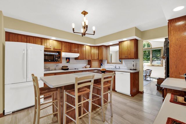 6050 Mill STREET, Burlington, WI 53105