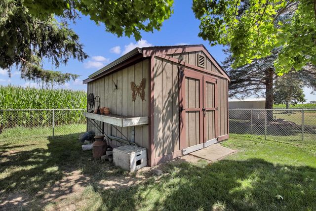 6050 Mill STREET, Burlington, WI 53105
