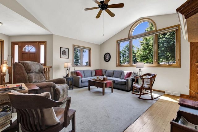 6050 Mill STREET, Burlington, WI 53105