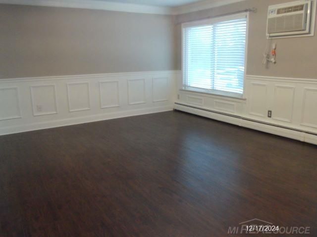 761 W Maple Road, Clawson, MI 48017