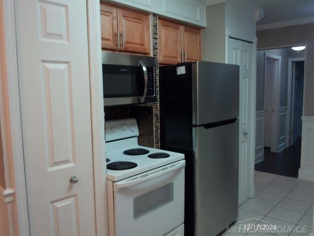 761 W Maple Road, Clawson, MI 48017