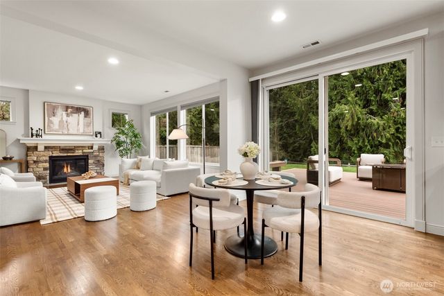 23671 NE 15th Place, Sammamish, WA 98074