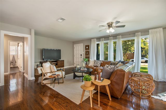 2144 Springhill Drive, Dallas, TX 75228