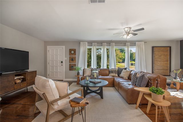 2144 Springhill Drive, Dallas, TX 75228