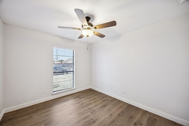 4208 Blackwillow Drive, Mesquite, TX 75150