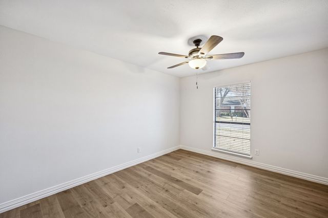 4208 Blackwillow Drive, Mesquite, TX 75150