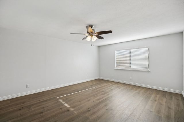 4208 Blackwillow Drive, Mesquite, TX 75150