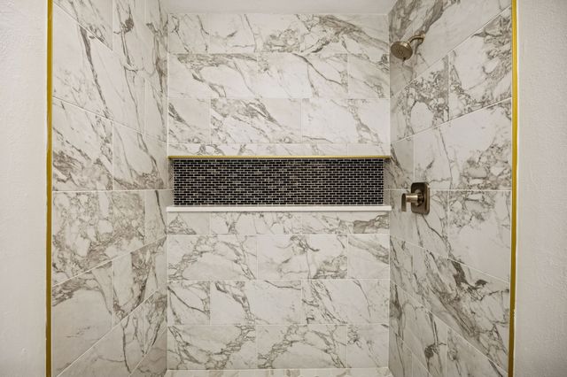 4208 Blackwillow Drive, Mesquite, TX 75150