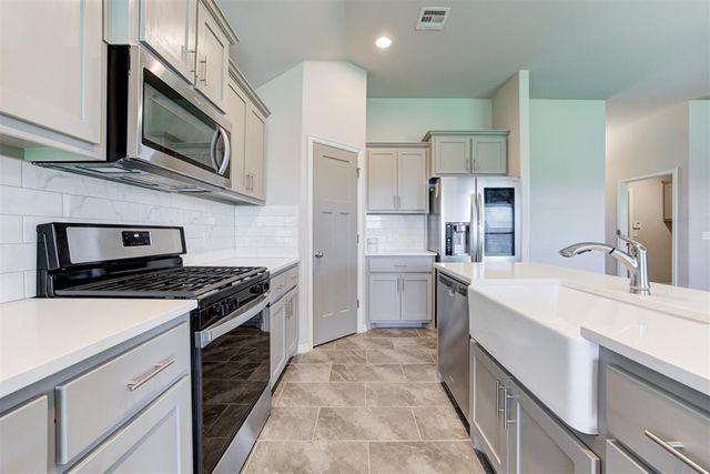 9113 Yassir Boulevard, Yukon, OK 73099