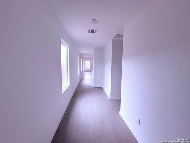 5705 Mangas Cir, Seguin, TX 78155