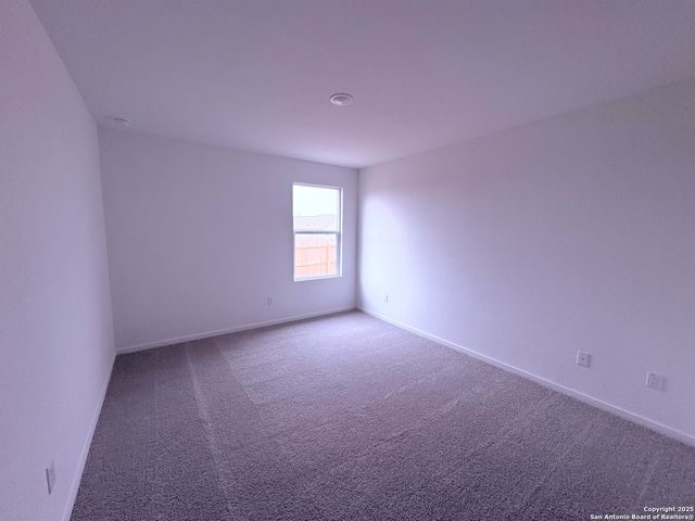 5705 Mangas Cir, Seguin, TX 78155