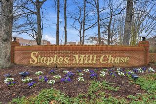 5132 Walkers Grant LN, Virginia Beach, VA 23455