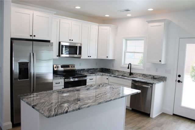 162 Edgewood Avenue, Hopewell Twp, PA 15001