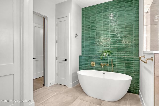 224 Woody Circle, Melbourne Beach, FL 32951