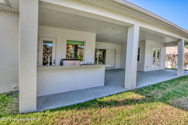 224 Woody Circle, Melbourne Beach, FL 32951