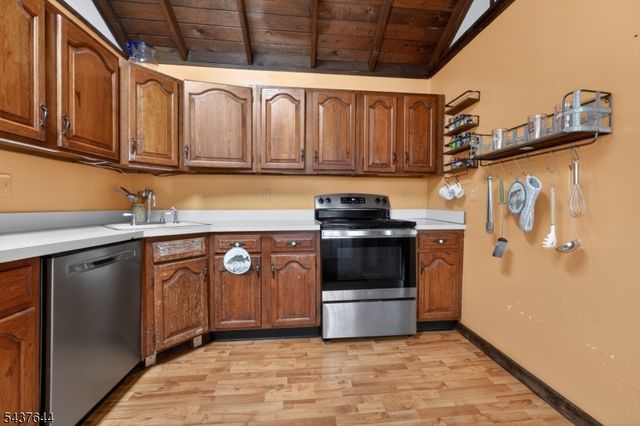 138 Lakeside Dr, West, Liberty Twp., NJ 07823