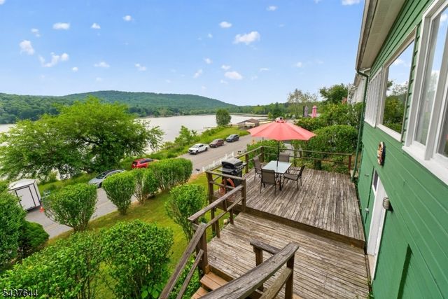 138 Lakeside Dr, West, Liberty Twp., NJ 07823