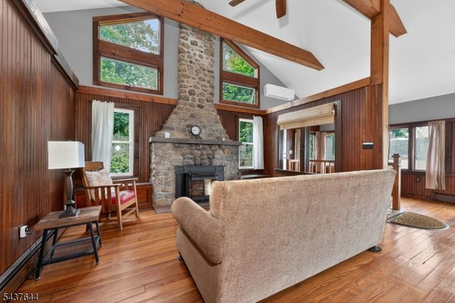 138 Lakeside Dr, West, Liberty Twp., NJ 07823
