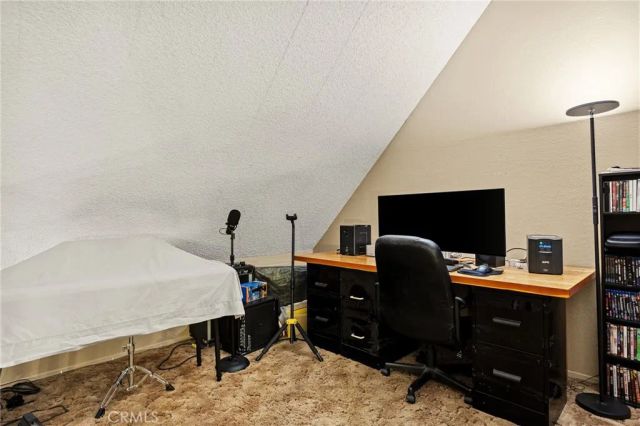 807 Grass Valley, Lake Arrowhead, CA 92352