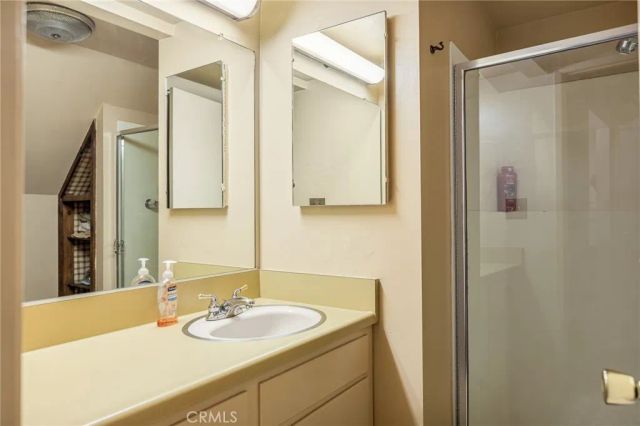 807 Grass Valley, Lake Arrowhead, CA 92352