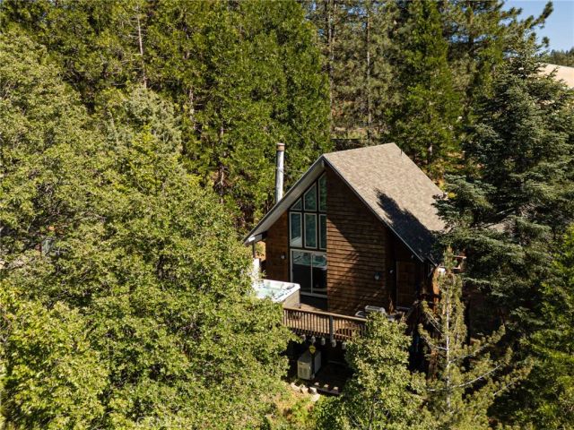 807 Grass Valley, Lake Arrowhead, CA 92352