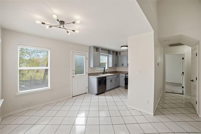 1601 Breezy CT, Round Rock, TX 78664