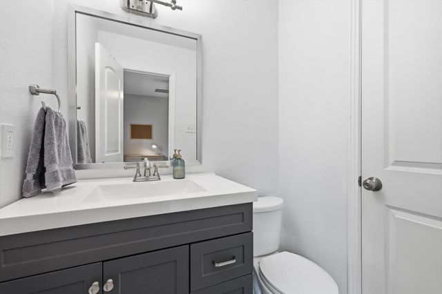 215 Varsity Circle, Arlington, TX 76013