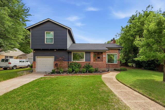 215 Varsity Circle, Arlington, TX 76013