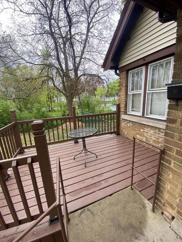 4609 N 37th STREET, Milwaukee, WI 53209