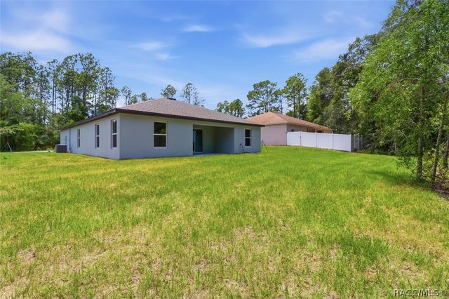 1531 W Acadian Place, Dunnellon, FL 34434