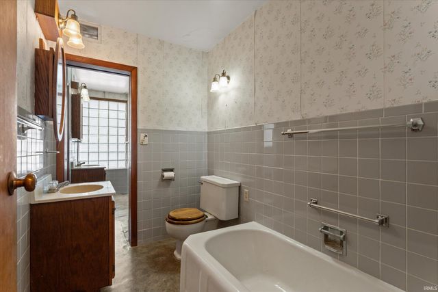 59277 Hazel Road, South Bend, IN 46614